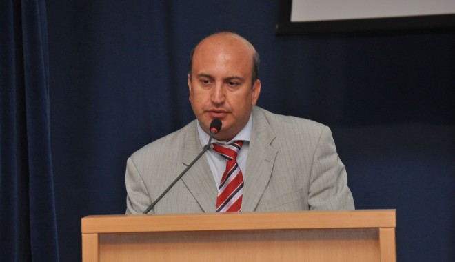 Universitatea 