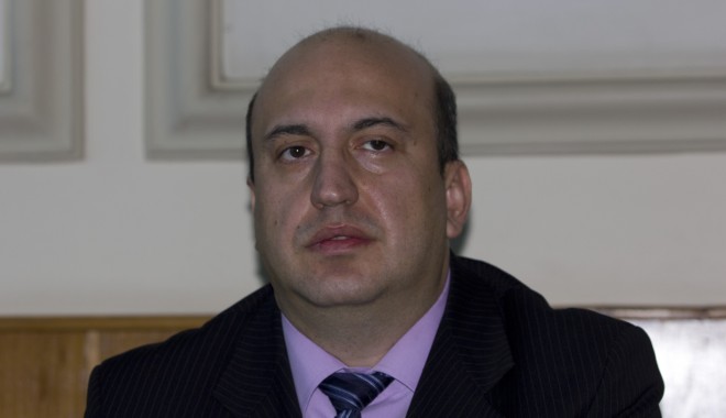Dănuț Epure confirmat rector de către Ministerul Educației - danutepure8-1331565610.jpg