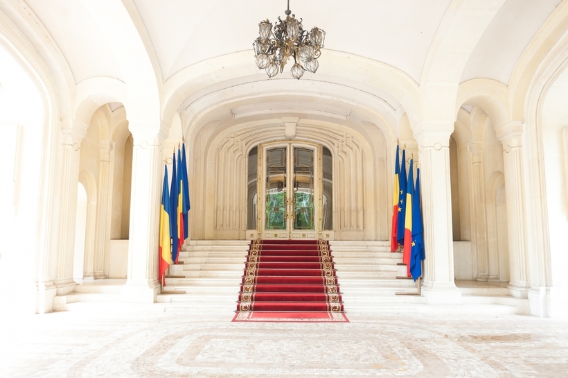 Liderii partidelor au azi consultări la Cotroceni. La finalul zilei, aşteptat un draft al măsurilor economice