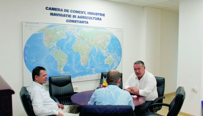 Consulul General al Republicii Turcia la Constanța, vizită de sfârșit de mandat la președintele CCIR, Mihai Daraban - darabanturci-1534780715.jpg