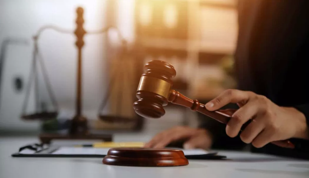 Un liceu este obligat să plătească 20.000 de euro unui elev după un incident violent în sala de sport - daune-morale-iasi-1773823951.webp