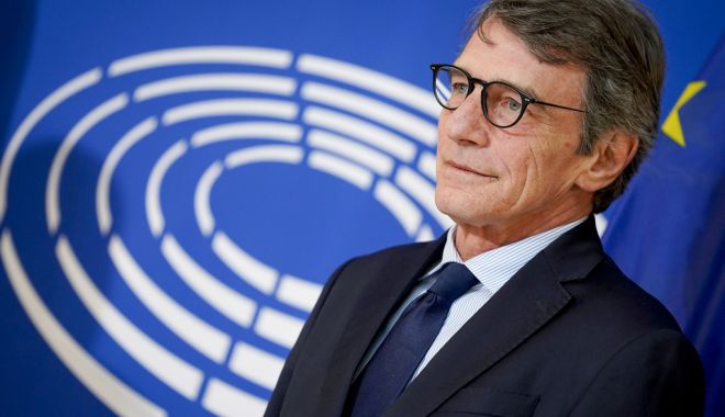 Președintele Parlamentului European, David Sassoli, spitalizat cu pneumonie - david-1632153188.jpg