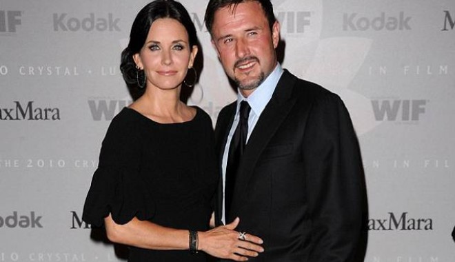 Un celebru cuplu de la Hollywood a divorțat - davidarquettecourteneycox-1339776322.jpg