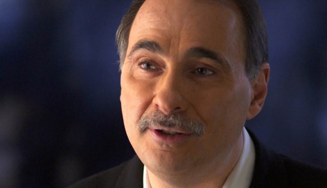 Un consilier al lui Obama și-a ras mustața în direct - davidaxelrod-1354954419.jpg