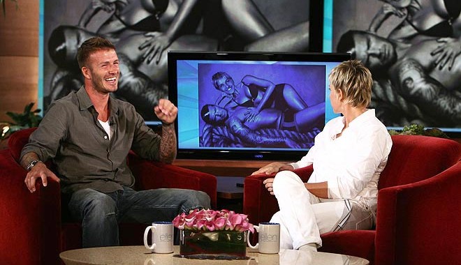Iată cum David Beckham își vinde singur parfumul! VIDEO - davidbeckhamatellendegeneresshow-1316346819.jpg