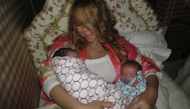 Galerie FOTO: Mariah Carey și Nick Cannon au postat pe internet primele poze ale bebelușilor - dbf01-1319470521.jpg
