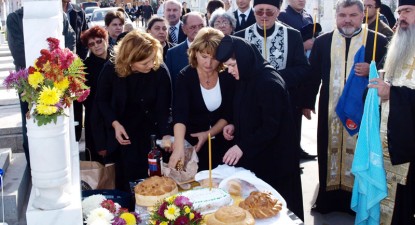 Slujbă de pomenire pentru mama președintelui Traian Băsescu - dc6247ffedc204bfcb35353601e18e89.jpg