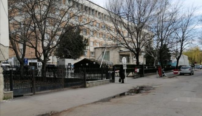 Zeci de cadre medicale infectate cu coronavirus, la un spital militar - dd-1585311100.jpg