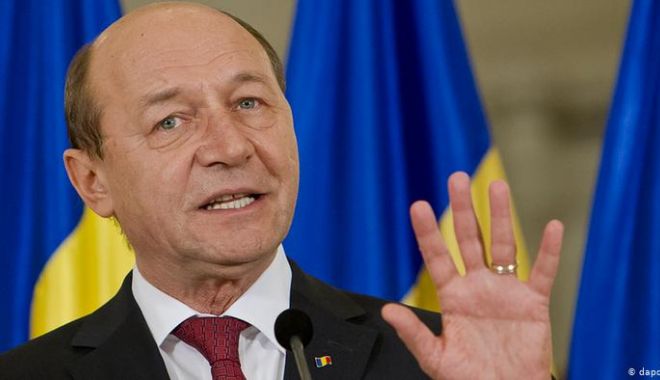 Traian Băsescu: 