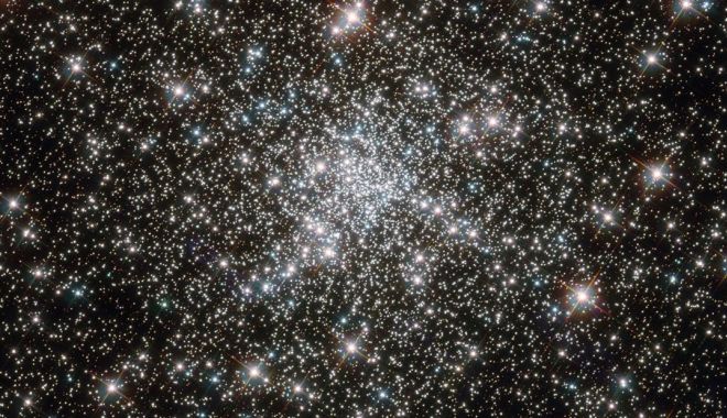 EVENIMENT UNICAT! Galaxie masivă, identificată de astronomi - ddd-1576769795.jpg