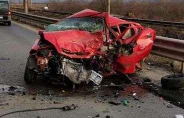 CIOCNIRE FATALĂ! Depășirea neregulamentară l-a costat viața - ddd-1576770098.jpg