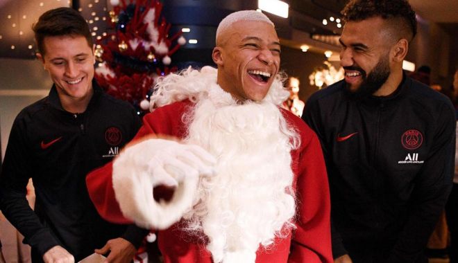 Mbappe, Moș Crăciunul PSG - ddd-1577021828.jpg