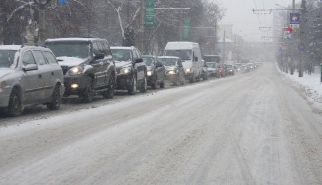 Iarna afectează traficul rutier! - ddd-1577614624.jpg