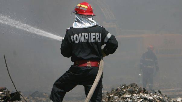 Bătrână găsită decedată într-o locuință socială distrusă de incendiu - ddd-1578383539.jpg