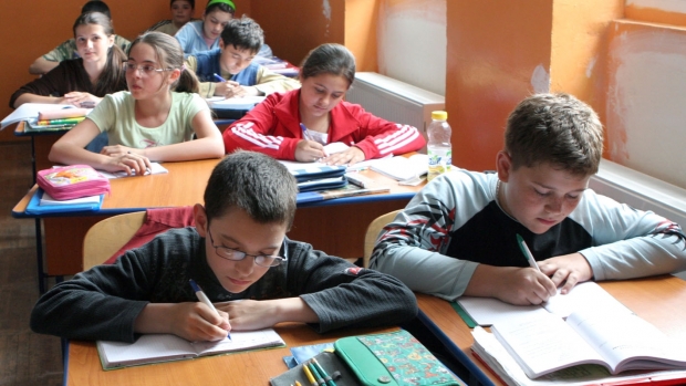 Veste bună pentru elevii constănțeni! Alocațiile liceenilor care au împlinit 18 ani, deblocate! - ddd-1578386334.jpg