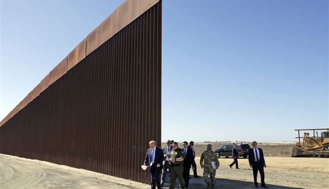 Obsesia lui Trump costă MILIARDE DE DOLARI din bugetul Pentagonului - ddd-1578994681.jpg