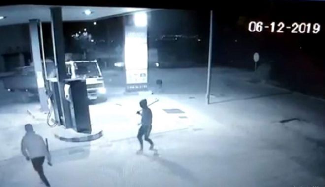 Tâlhari români sperie Spania: au furat un bancomat! - ddd-1579247366.jpg