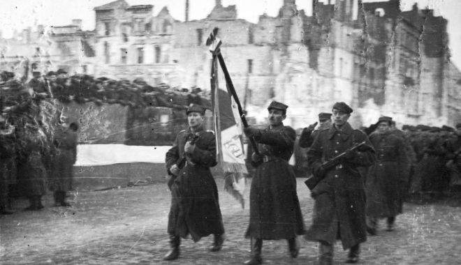 Rusia acuză rezistența poloneză de antisemitism: arhive postate online - ddd-1579264836.jpg