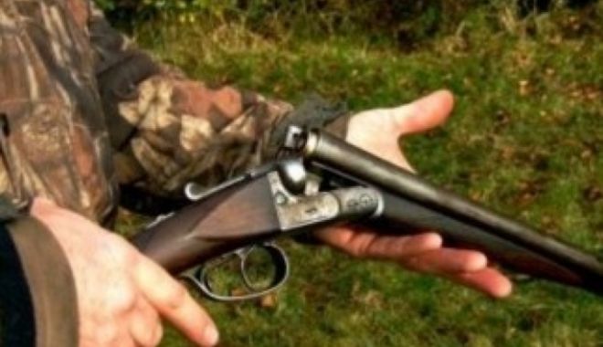 Nou caz de violență contra animalelor: CÂINI ÎMPUȘCAȚI de un paznic de vânătoare - ddd-1579291370.jpg