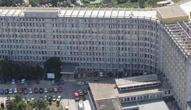 Copilul căzut de la etaj va fi operat pentru multiple fracturi - ddd-1579696873.jpg