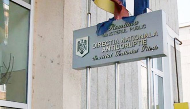 A promis o condamnare favorabilă și s-a ales cu… arest la domiciliu - ddd-1579778462.jpg