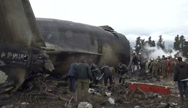 BLESTEMUL CONTINUĂ: Un nou avion militar s-a prăbușit! Sute de victime în ultimii ani! - ddd-1580201105.jpg