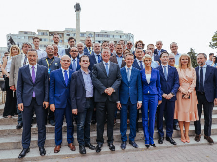 Sondaj telefonic IMAS. Vezi cine conduce în preferințele electoratului! - ddd-1580727474.jpg