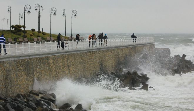COD GALBEN de vânt intens, în Dobrogea - ddd-1581095590.jpg