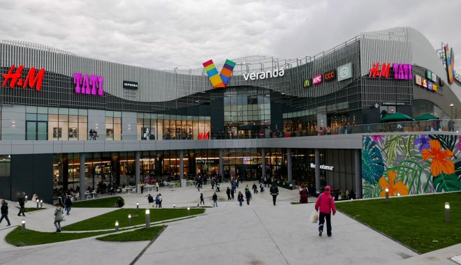 Alertă cu bombă la un mall din București. Evacuare în curs - ddd-1582197503.jpg