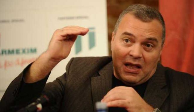 Directorul Festivalului de Teatru de la Sibiu, decorat cu Legiunea de Onoare - ddd-1582747442.jpg