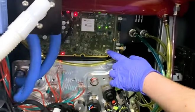 Tesla construiește un ventilator din componente de mașini electrice - ddd-1586546802.jpg