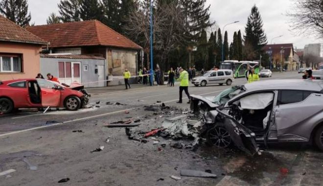 ACCIDENT CUMPLIT! Șofer decedat, tânără grav rănită - dddd-1583315058.jpg