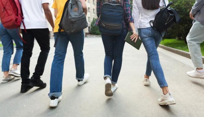 Vestea care îi afectează pe românii din Italia! Se închid TOATE școlile și universitățile! Cât timp vor sta copiii acasă - dddd-1583330538.jpg