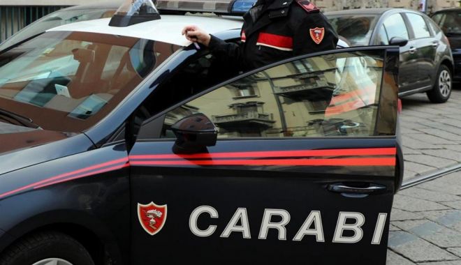 Hoț român, prins în flagrant la Roma. Vezi cum a încercat să scape de polițiști! - dddd-1583416937.jpg
