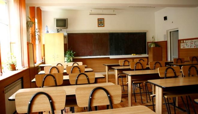 FSLI: Angajații din învățământ trebuie să rămână acasă - dddd-1584016419.jpg