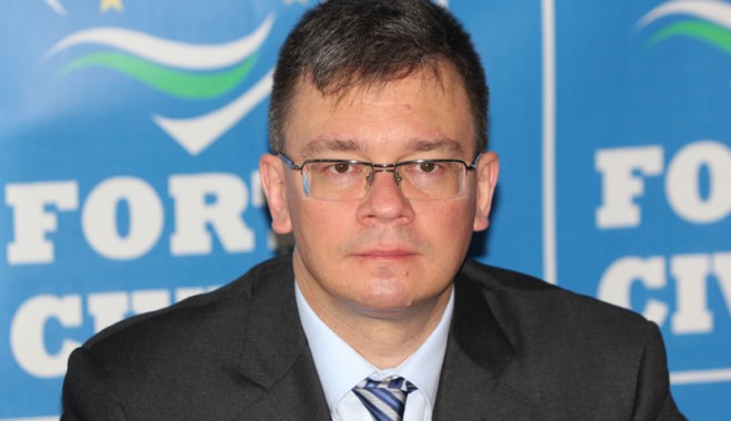 Mihai Răzvan Ungureanu:  