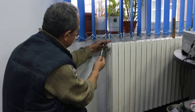 Debranșări  pe bandă rulantă la RADET - debransareradetinstalator3-1450202643.jpg