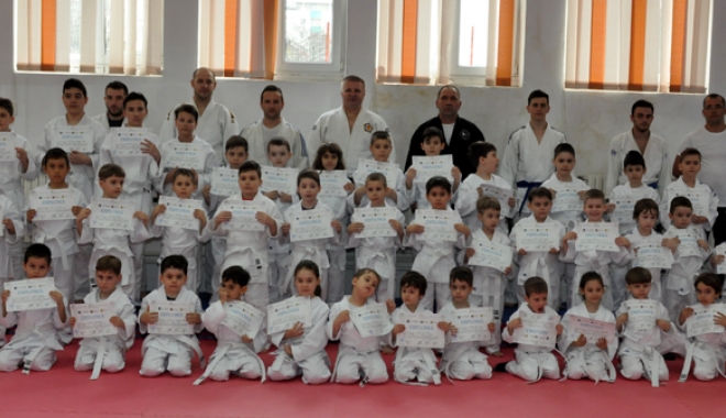 Debut în Ju-Jitsu pentru CS Marina Constanța - debut-1459704319.jpg
