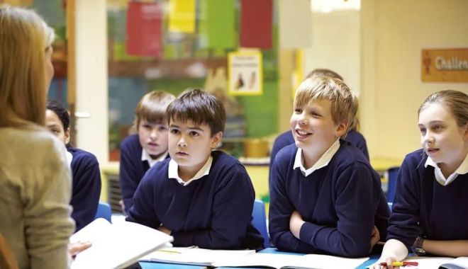 Deca: Vor exista trei scenarii privind salarizarea în educație