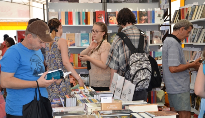 Debut inedit al Târgului Gaudeamus: velierele  aduc la țărm cărți-simbol - debutinedit-1470846664.jpg