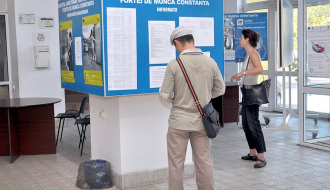 Cum au ajuns profesorii constănțeni să intre singuri în șomaj - decatlacatedra-1316718785.jpg