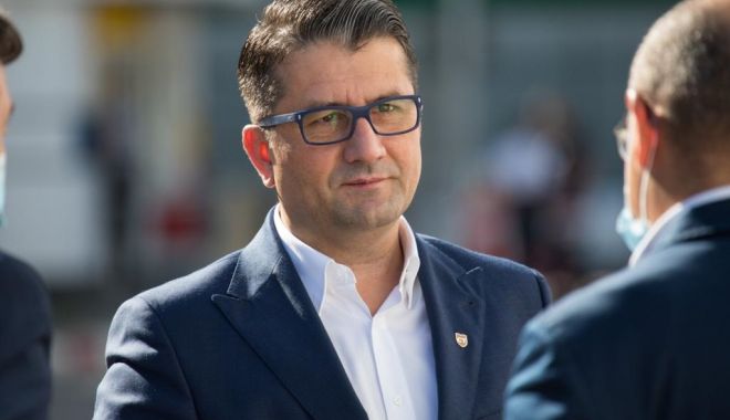 VIDEO/ Primarul Decebal Făgădău, mesaj la final de mandat: „A fost onoarea vieţii mele!” - decebalfagadau-1601559639.jpg