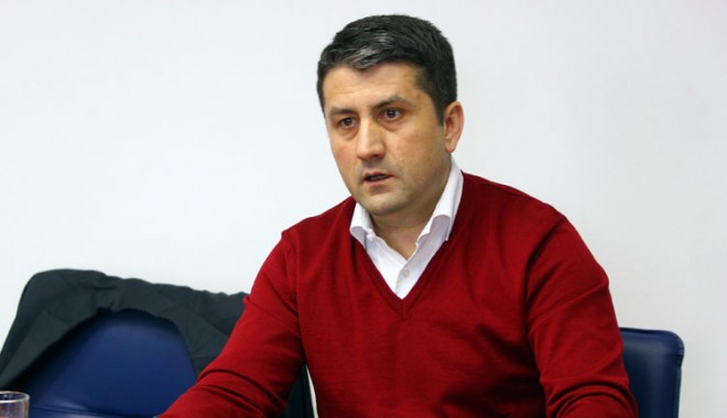 Câți bani aduce stațiunea Mamaia orașului Constanța - decebalfagadaunumiamdorit12-1397394647.jpg