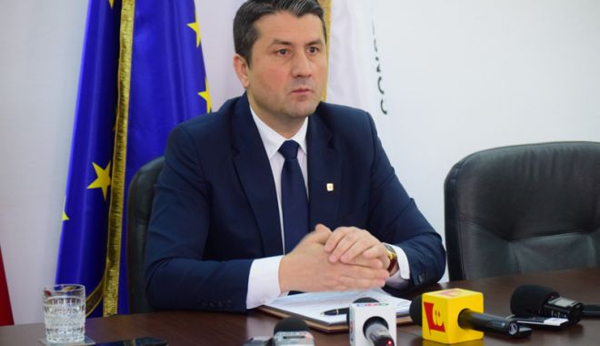 Primarul Decebal Făgădău convoacă aleșii locali în ședință - decebalfgdu-1524161329.jpg