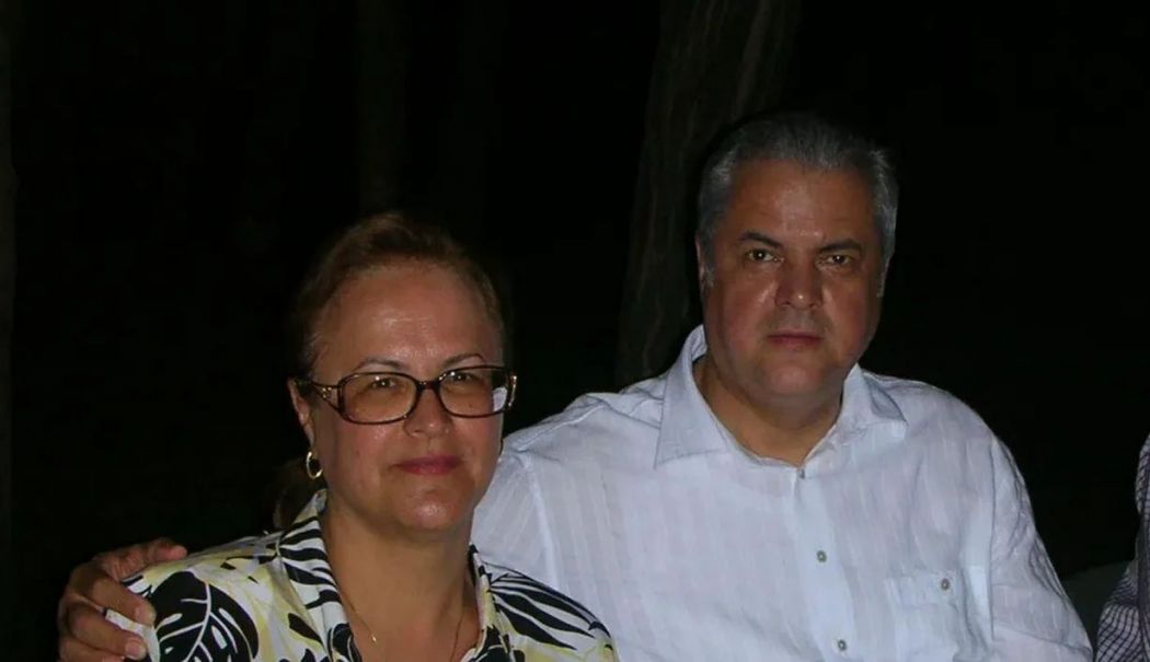 Adrian Năstase este în doliu. Sora sa, Dana Barb, a murit la vârsta de 72 de ani - deces-sora-1760701481.jpg