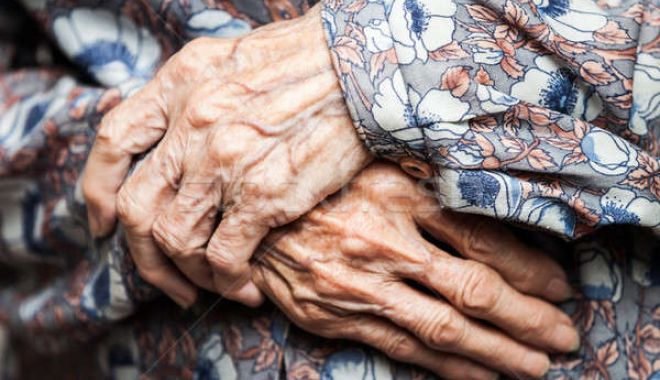 O femeie de 100 de ani a reușit să se vindece de infecția cu coronavirus, după o lună de spitalizare - deces2-1591078560.jpg