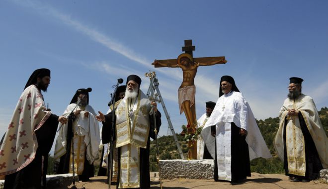 Decizie istorică în Grecia. Mii de preoți,  scoși de pe statele de salarii plătite de stat - decizieistorica-1541596502.jpg