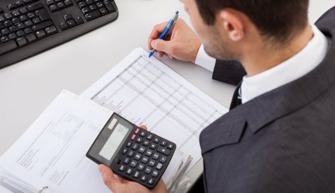 Deficitul bugetar bate record după record, iar țara achită dobânzile - deficitulbugetarbaterecorddupare-1572644286.jpg