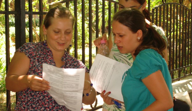 Cadru didactic constănțean eliminat de la examenul național de definitivat - definitivatcarol30-1342553719.jpg