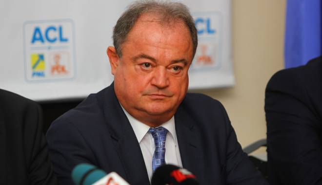 Delegația PNL  va fi condusă  de Vasile Blaga la consultările cu Iohannis - delegatiapnlvaficondusavasilebla-1429279147.jpg